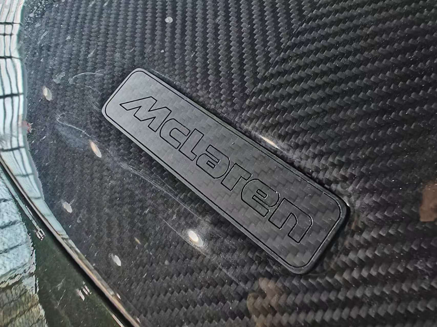 Emblem Badge for McLaren Carbon Fiber