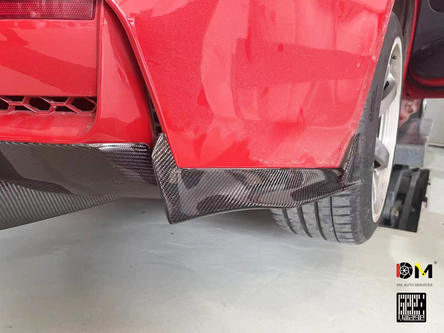Geex Village Rear Diffuser & Undertray for BMW M3/C/CS F81 F80 2014-2018 & M4/C/CS F83 F82 2014-2020 Carbon Fiber