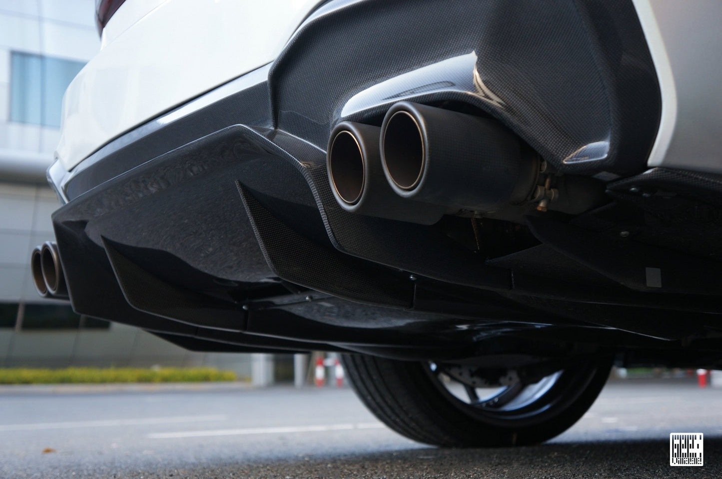 Geex Village Rear Diffuser & Undertray for BMW M5C M5 F90 2018-2024 & 5 Series M550 540 G30 2017-2023 Carbon Fiber
