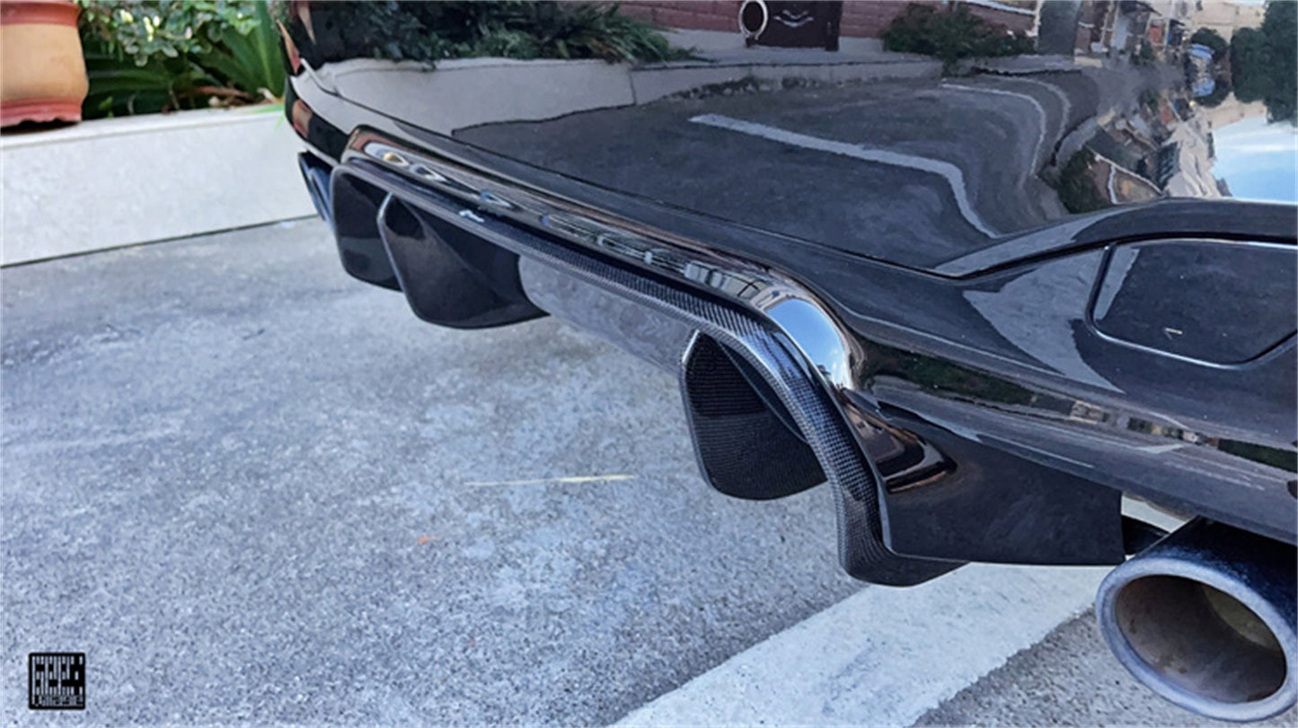 Geex Village Center Rear Diffuser Replacement for BMW M5C M5 F90 2018-2024 Carbon Fiber