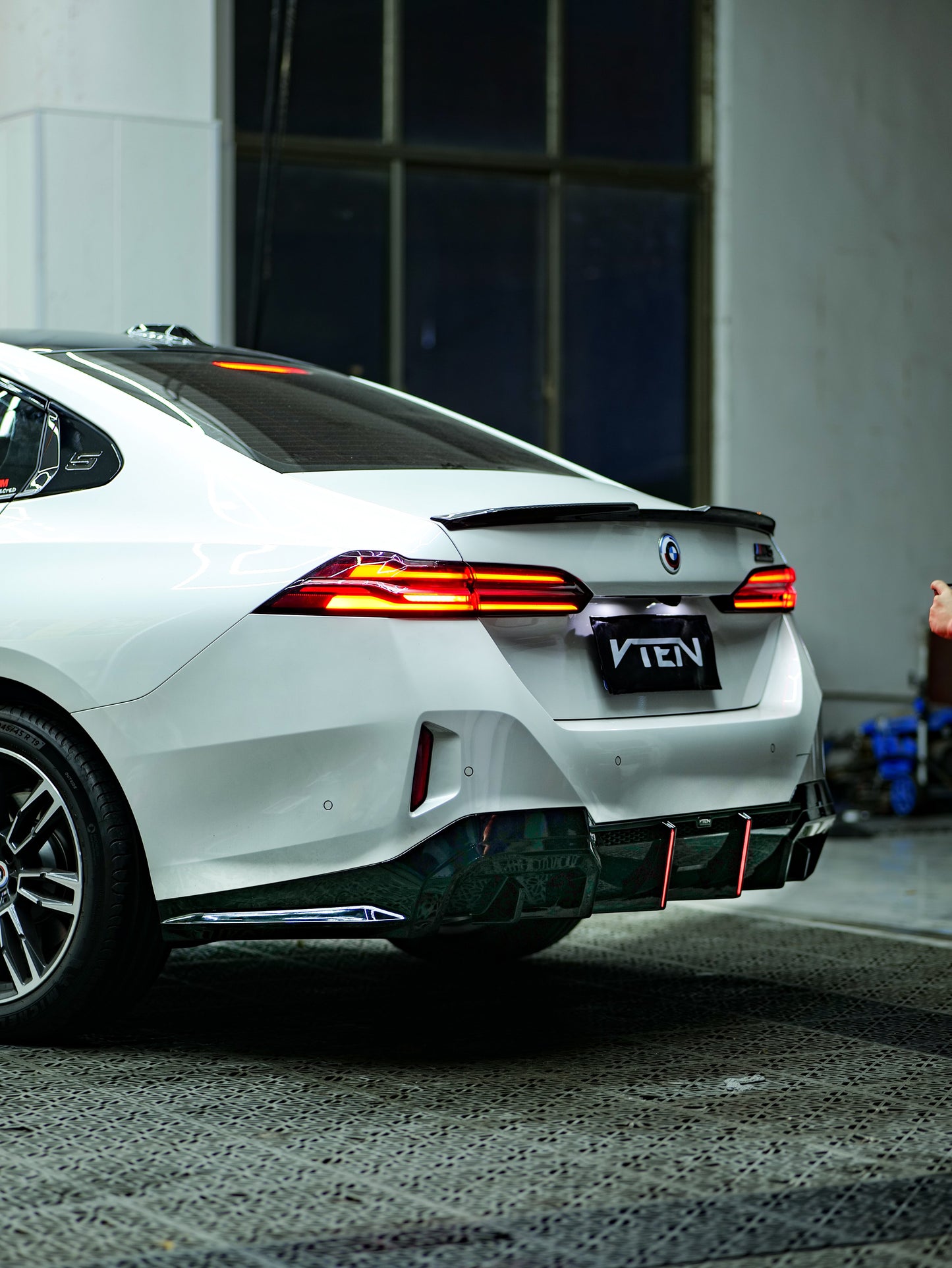 VTEN Rear Lip Spoiler for BMW 5 Series 530 540 & i5 e/x Drive40 M60 G60 2024-ON ABS