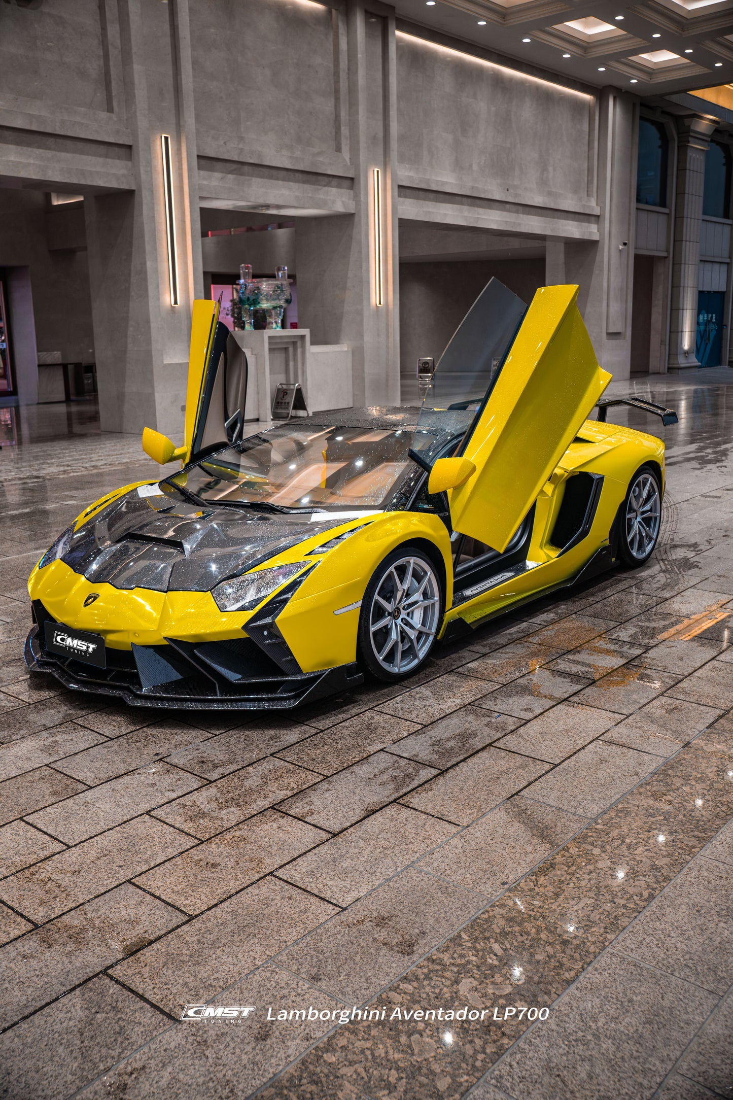 CMST Tuning Front Fender for Lamborghini Aventador LP700 LP720 S LP740 2012-2023 Dry Pre-Preg Carbon Fiber/FRP