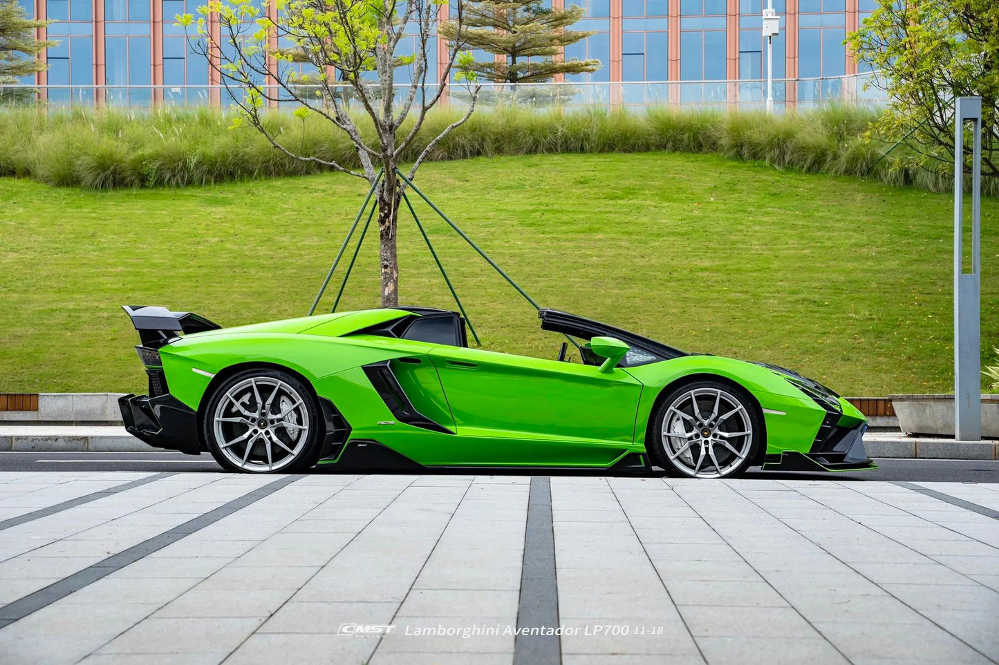 CMST Tuning Rear Quarter Panel Garnish Flares for Lamborghini Aventador LP700 LP720 S LP740 2012-2023 Dry Pre-Preg Carbon Fiber/FRP