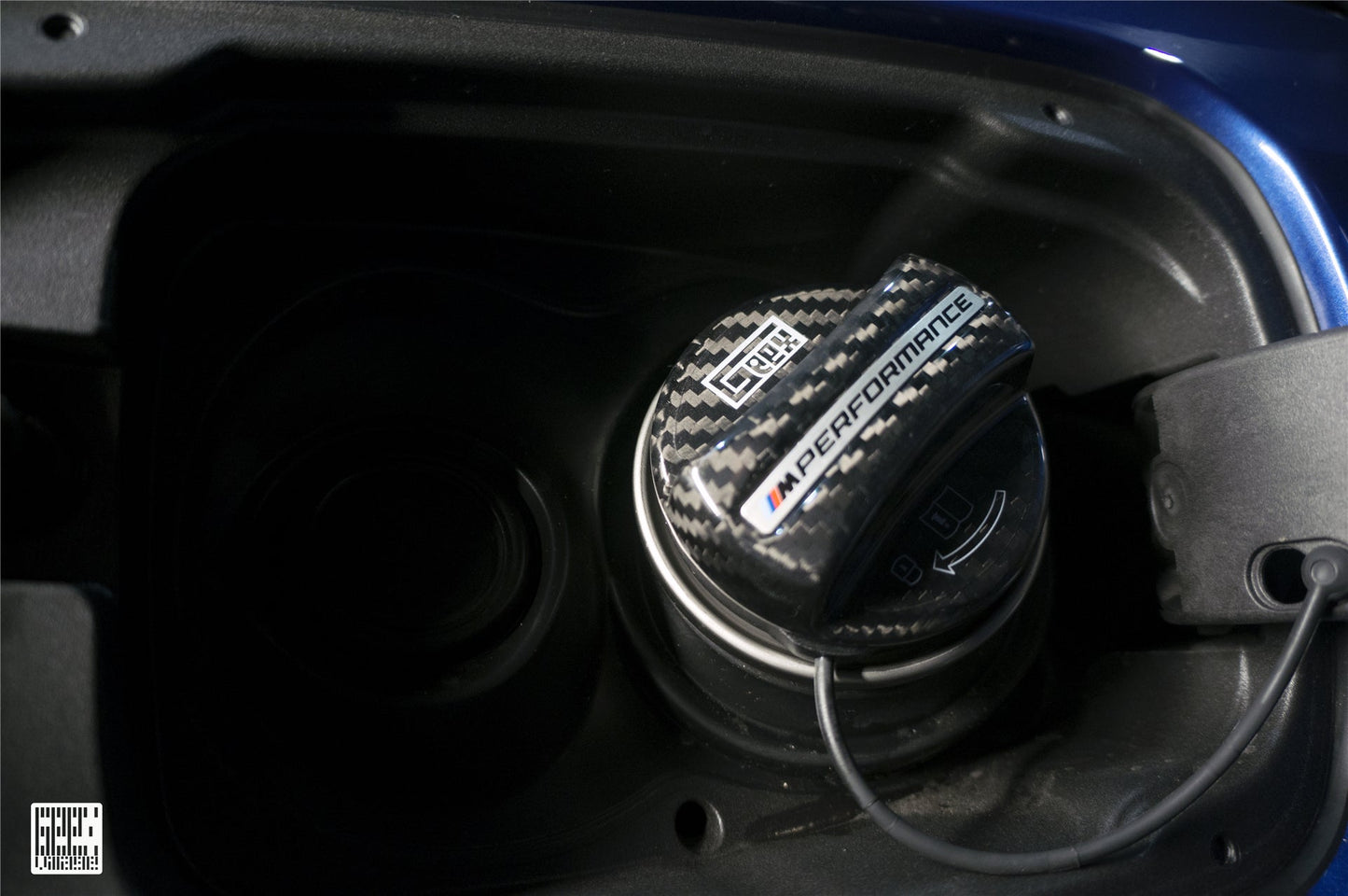 Geex Village MP M Performance Style Fuel Filler Cap for BMW 4 Series Gran Coupe G26 2022-ON Carbon Fiber