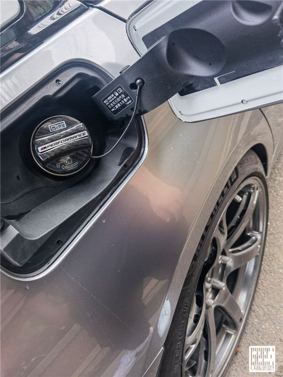 Geex Village MP M Performance Style Fuel Filler Cap for BMW 5 Series G60 G61 & M5 G90 2024-ON Carbon Fiber