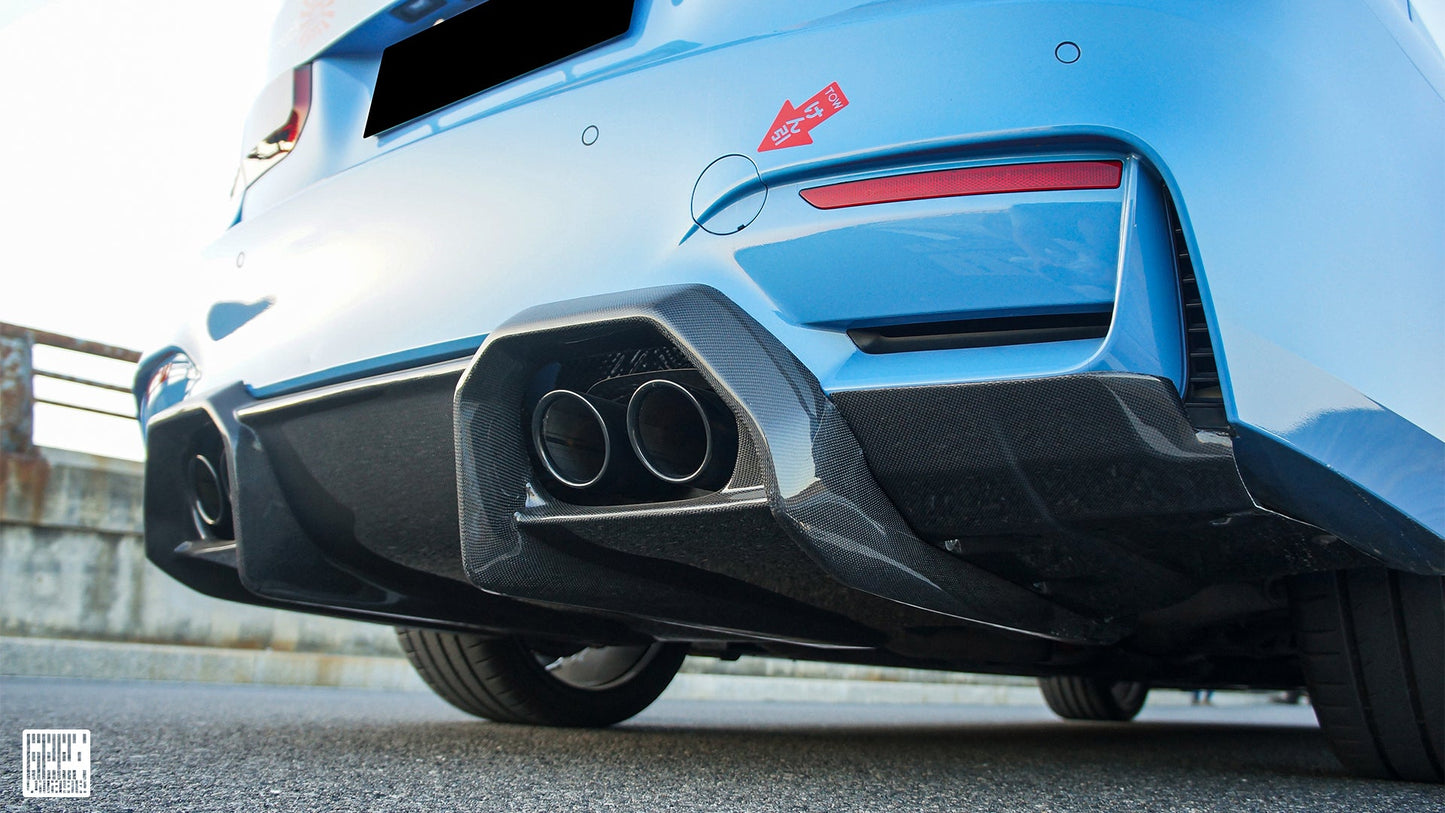 Geex Village Rear Diffuser & Undertray for BMW M3/C/CS F81 F80 2014-2018 & M4/C/CS F83 F82 2014-2020 Carbon Fiber
