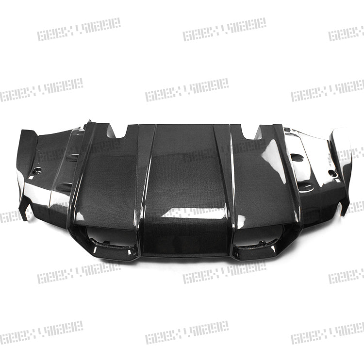 Geex Village Rear Diffuser & Undertray for BMW M3/C/CS F81 F80 2014-2018 & M4/C/CS F83 F82 2014-2020 Carbon Fiber