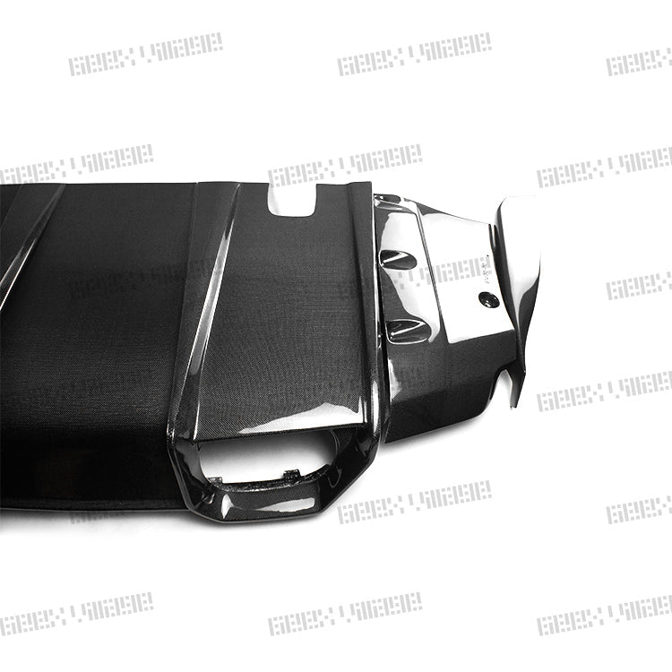 Geex Village Rear Diffuser & Undertray for BMW M3/C/CS F81 F80 2014-2018 & M4/C/CS F83 F82 2014-2020 Carbon Fiber