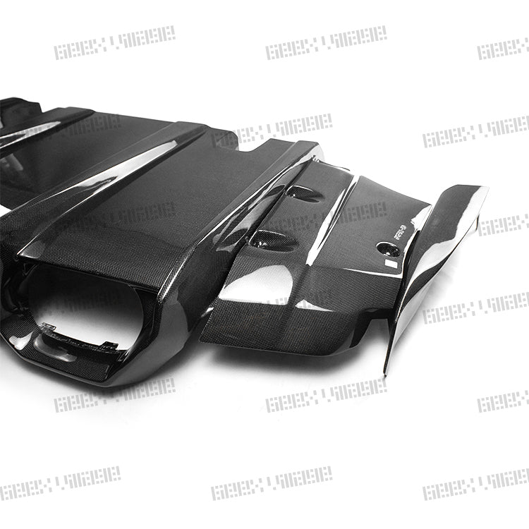 Geex Village Rear Diffuser & Undertray for BMW M3/C/CS F81 F80 2014-2018 & M4/C/CS F83 F82 2014-2020 Carbon Fiber