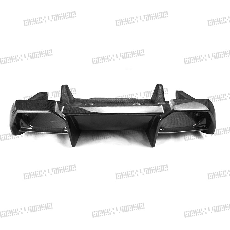 Geex Village Rear Diffuser & Undertray for BMW M3/C/CS F81 F80 2014-2018 & M4/C/CS F83 F82 2014-2020 Carbon Fiber