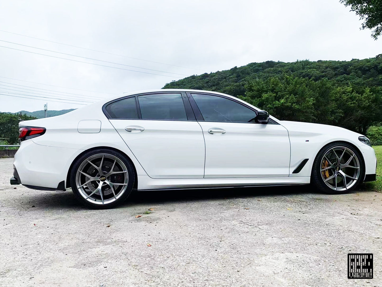 Geex Village Rear Canards for BMW M5C M5 F90 2018-2024 & 5 Series M550 540 G30 2017-2023 Carbon Fiber