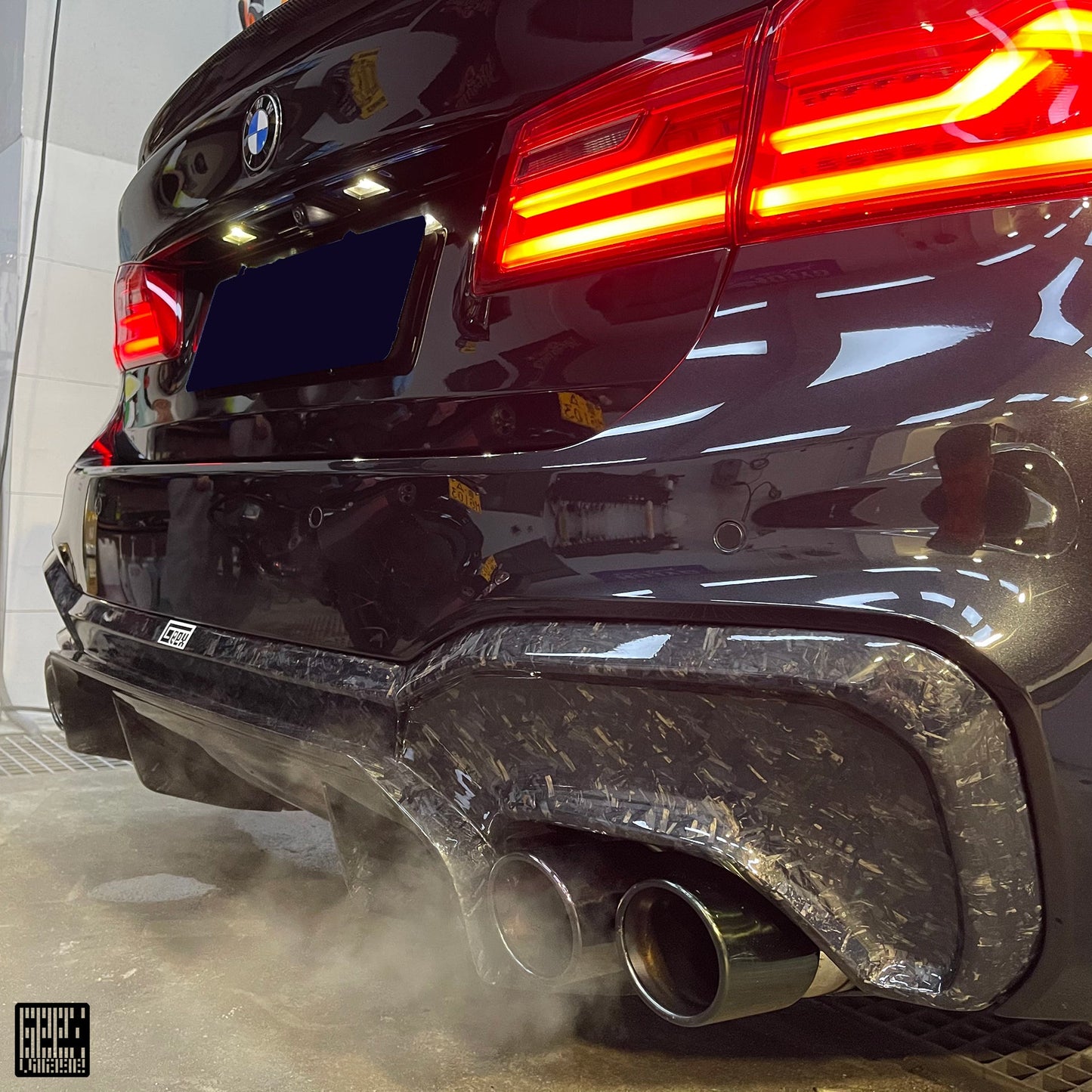 Geex Village Rear Diffuser & Undertray for BMW M5C M5 F90 2018-2024 & 5 Series M550 540 G30 2017-2023 Carbon Fiber