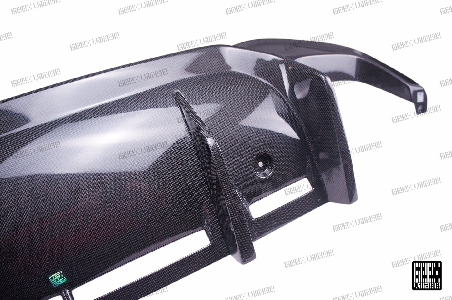 Geex Village Rear Diffuser & Undertray for BMW M5C M5 F90 2018-2024 & 5 Series M550 540 G30 2017-2023 Carbon Fiber