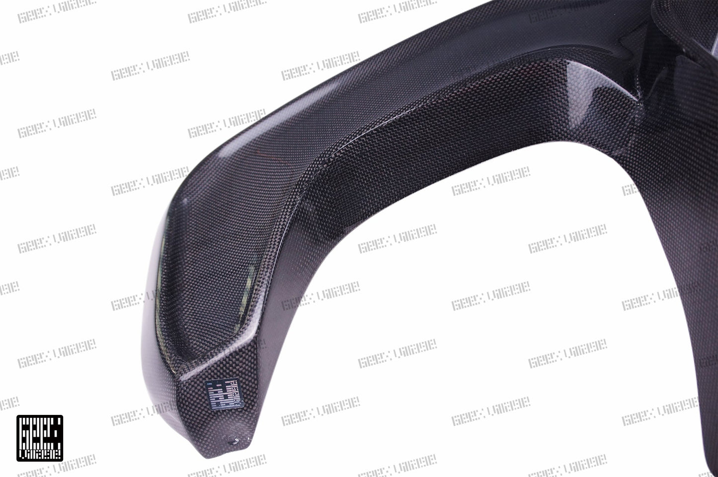 Geex Village Rear Diffuser & Undertray for BMW M5C M5 F90 2018-2024 & 5 Series M550 540 G30 2017-2023 Carbon Fiber