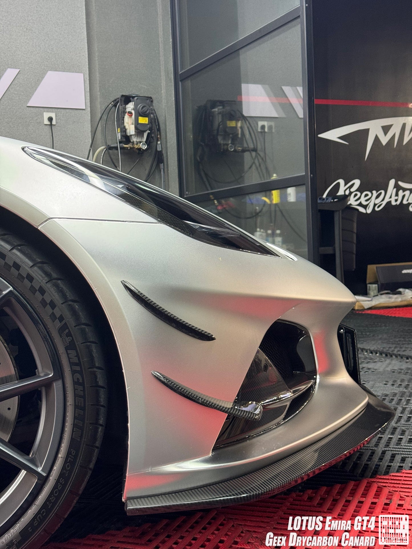 Geex Village GEEX Front Canards for Lotus Emira 3.6 V6 2.0 Four-cylinder 2022-ON Dry Pre-preg Carbon Fiber