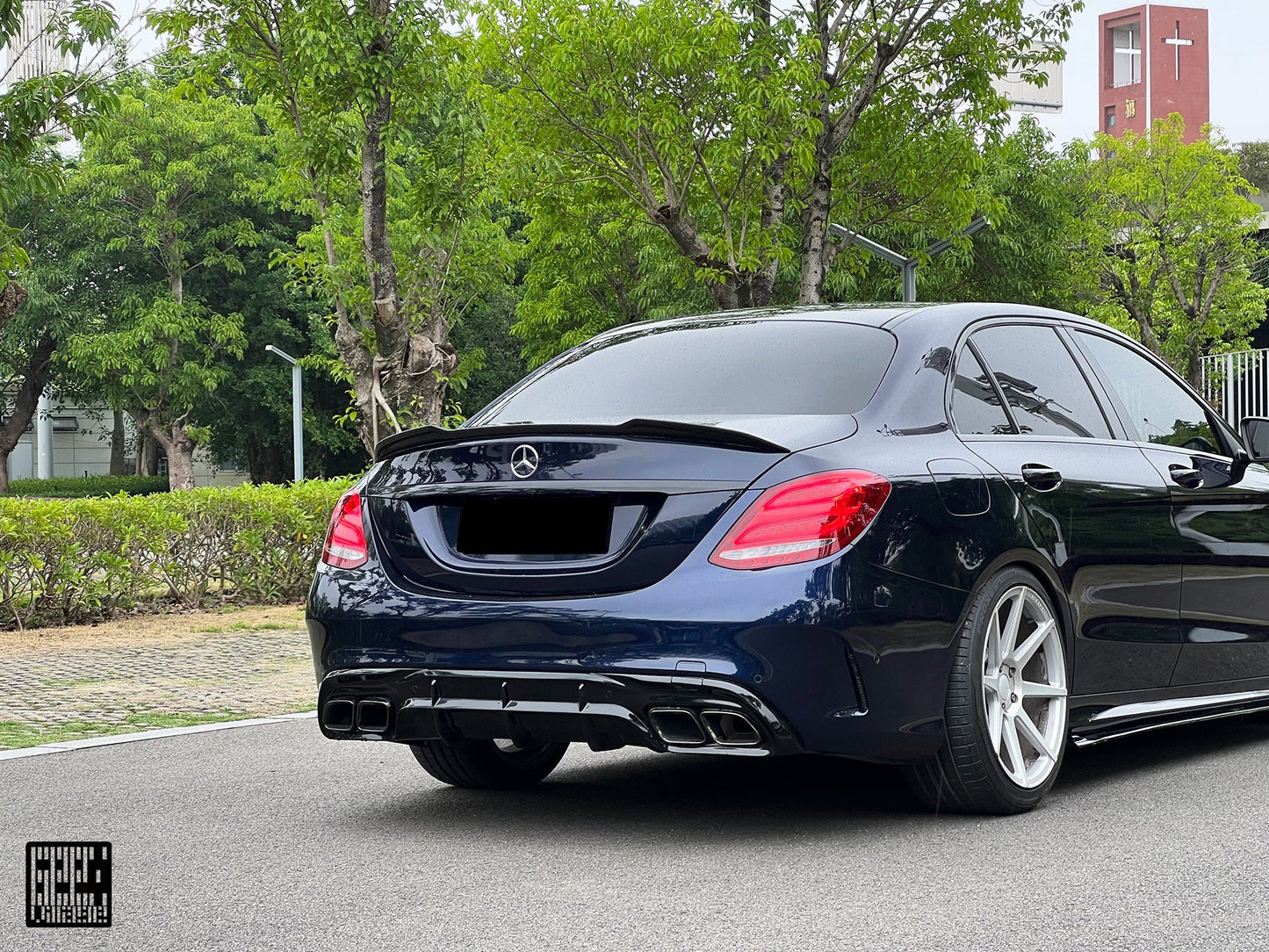 Geex Village Rear Diffuser for Mercedes Benz C-Class C63S C63 AMG C43 C450 C300 W205 2015-2018 Carbon Fiber