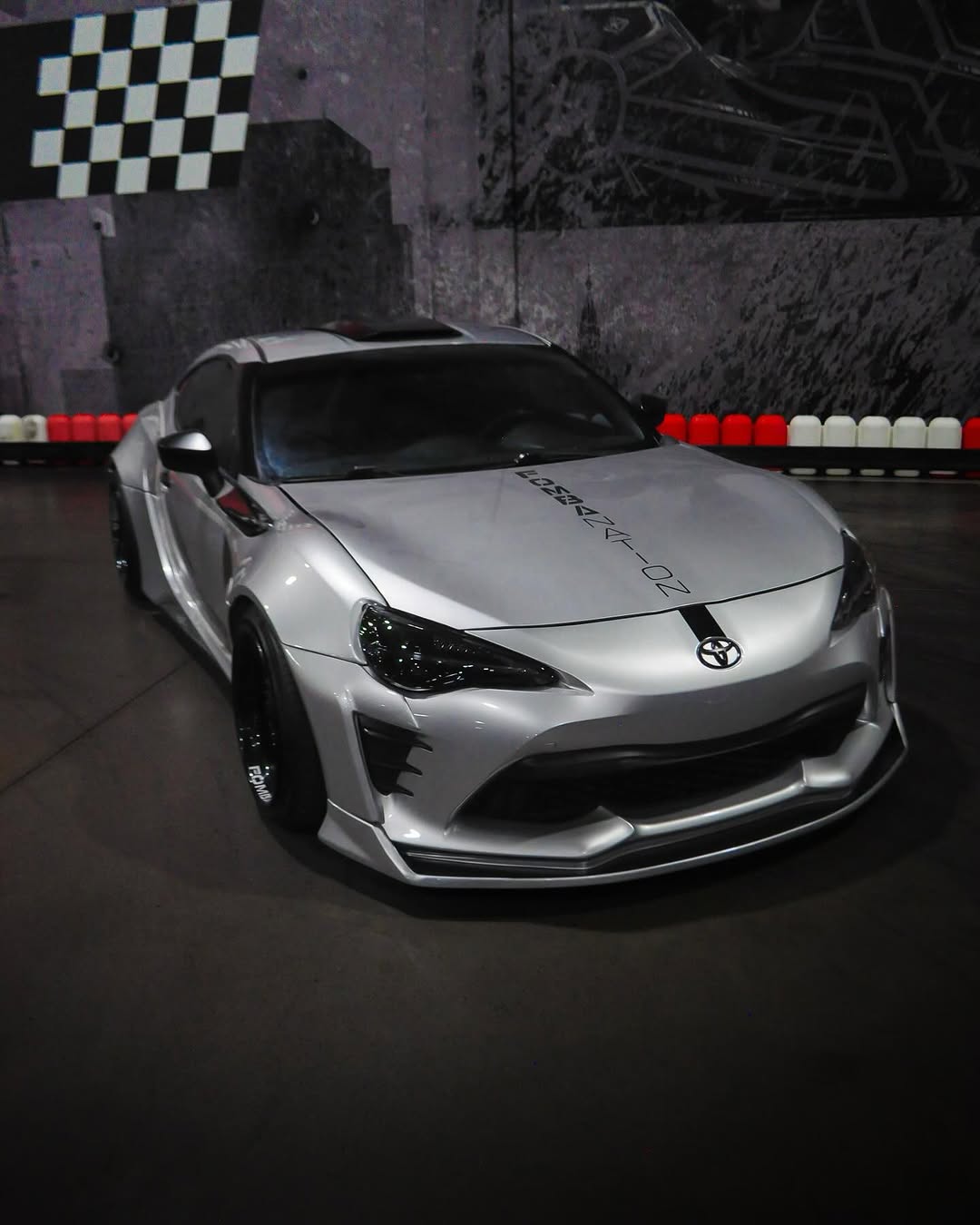Robot Craftsman SHINNING Roof Scoop for Toyota GT86 GT & Scion FRS & Subaru BRZ ZN6 Carbon Fiber/FRP